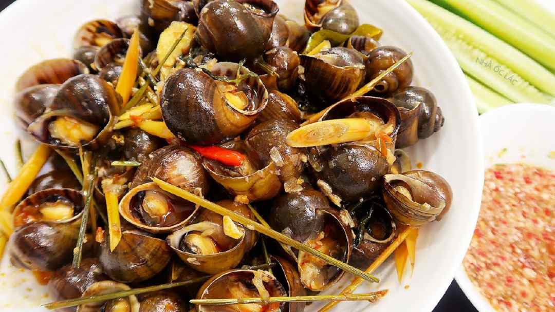 Cách thực hiện ốc xào dừa TP Hải Phòng thơm và ngon ăn hoài ko ngán